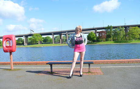 Huge Tits in Public Pics